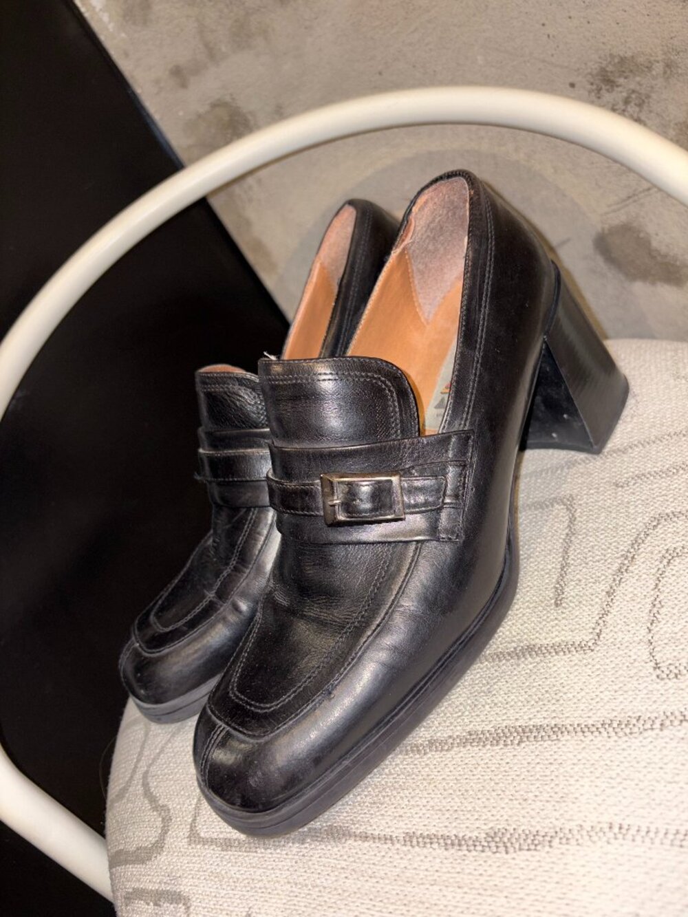 Vintage Aldo Buckle and Chunky Heel 39